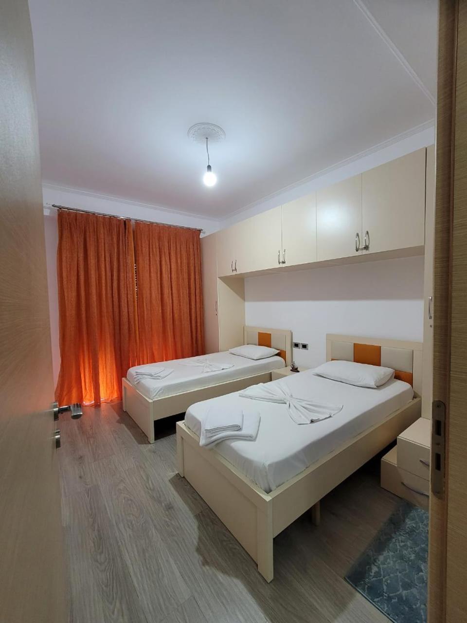 Luxury Room'S By Lika Sarandë エクステリア 写真